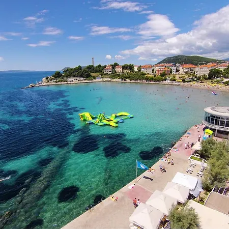 With Parking Space - 22796 아파트