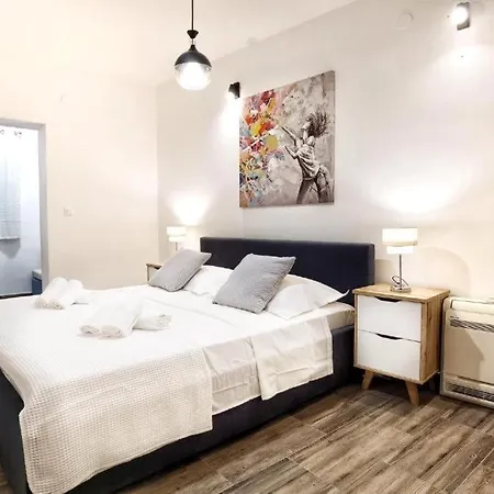 With Parking Space - 22796 Apartman *