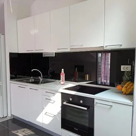 Apartman With Parking Space - 22796